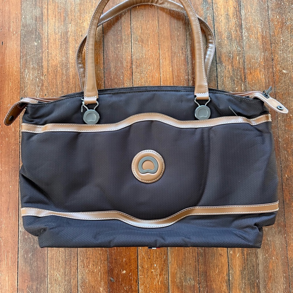 Delsey Paris Chatelet Air 2.0 Shoulder travel Bag